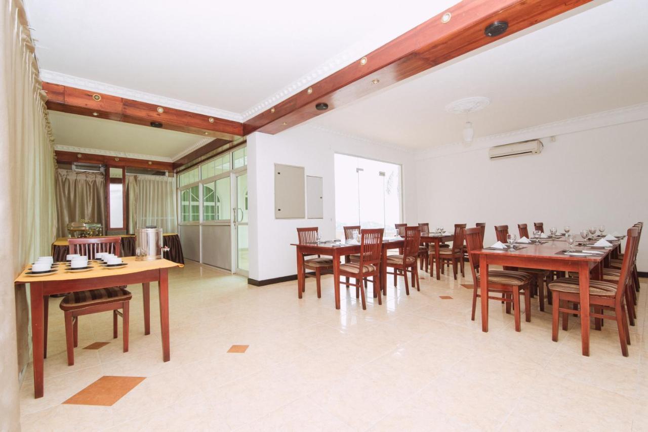 The Peak Pavilion קנדי מראה חיצוני תמונה